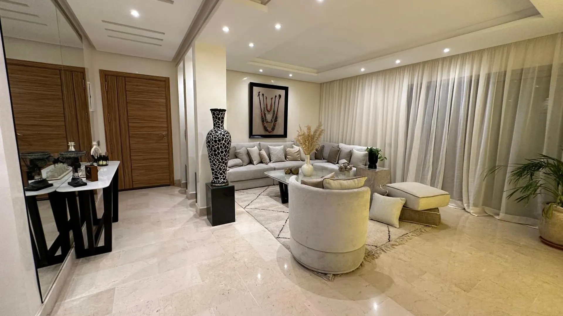 Nacarat Centre Gueliz 2Br Apartment Marrakesh