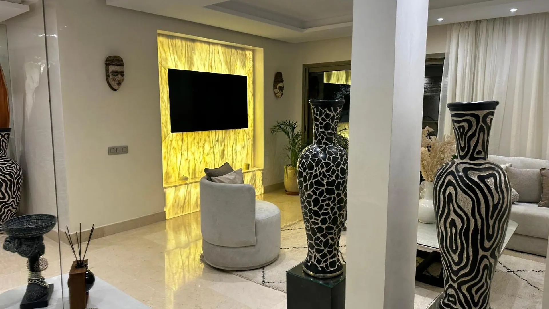 Nacarat Centre Gueliz 2Br Apartment Marrakesh