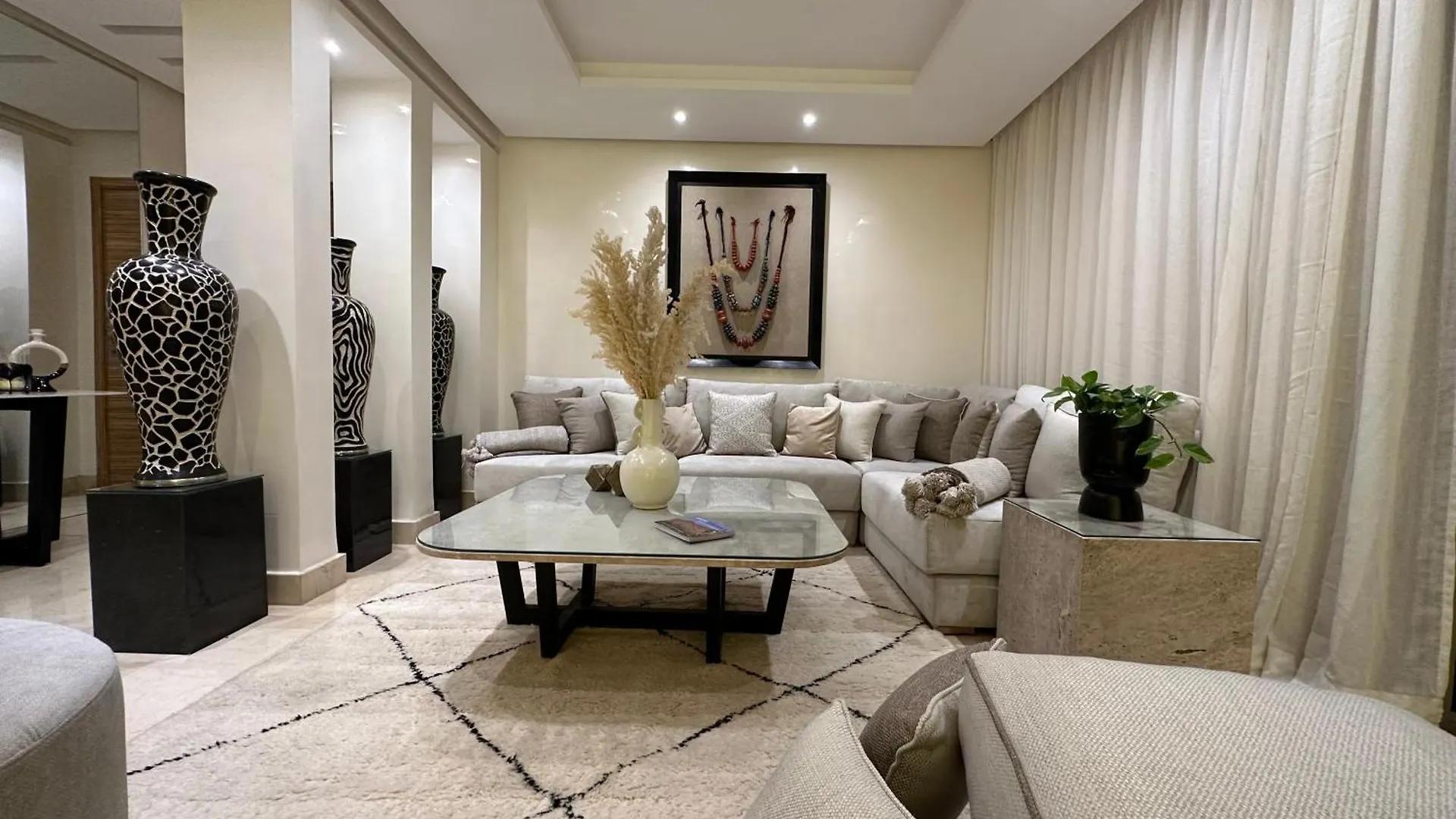Nacarat Centre Gueliz 2Br Apartment Marrakesh