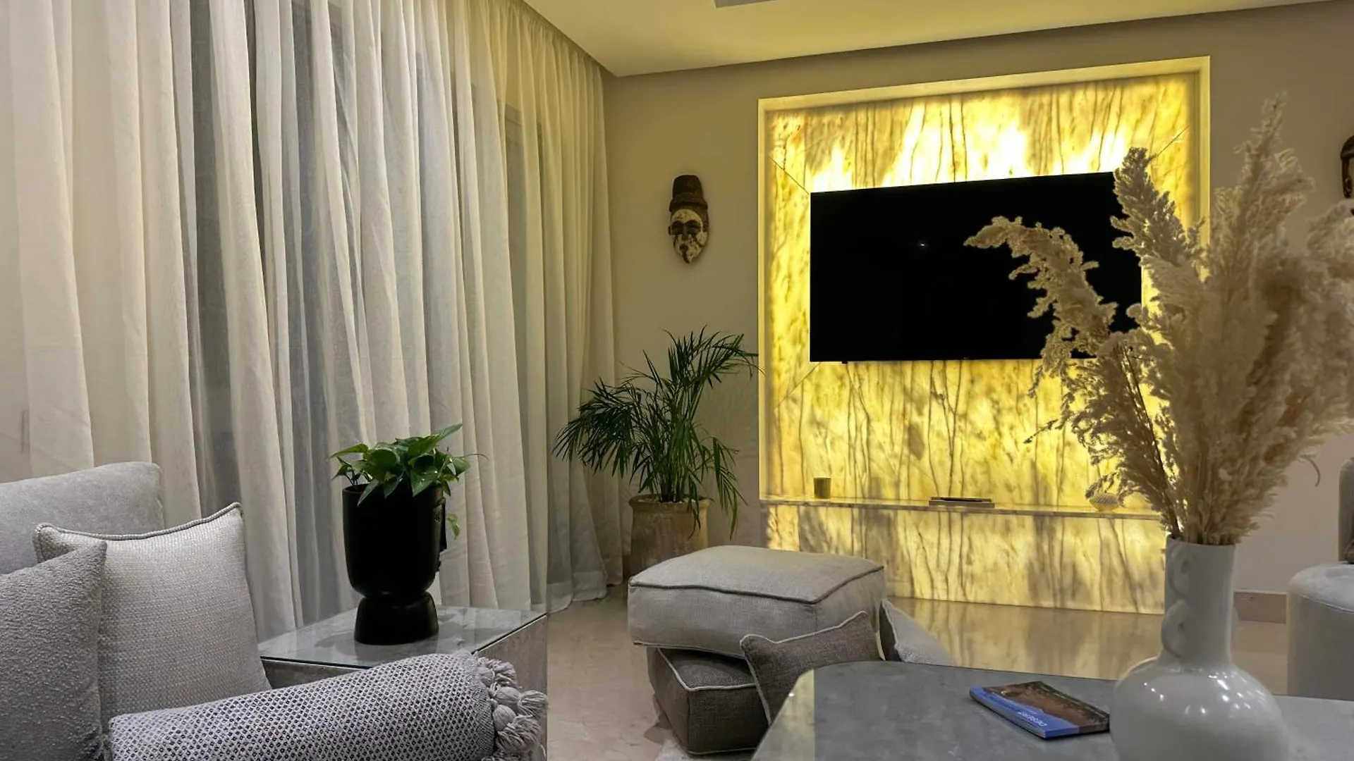 Nacarat Centre Gueliz 2Br Apartment Marrakesh