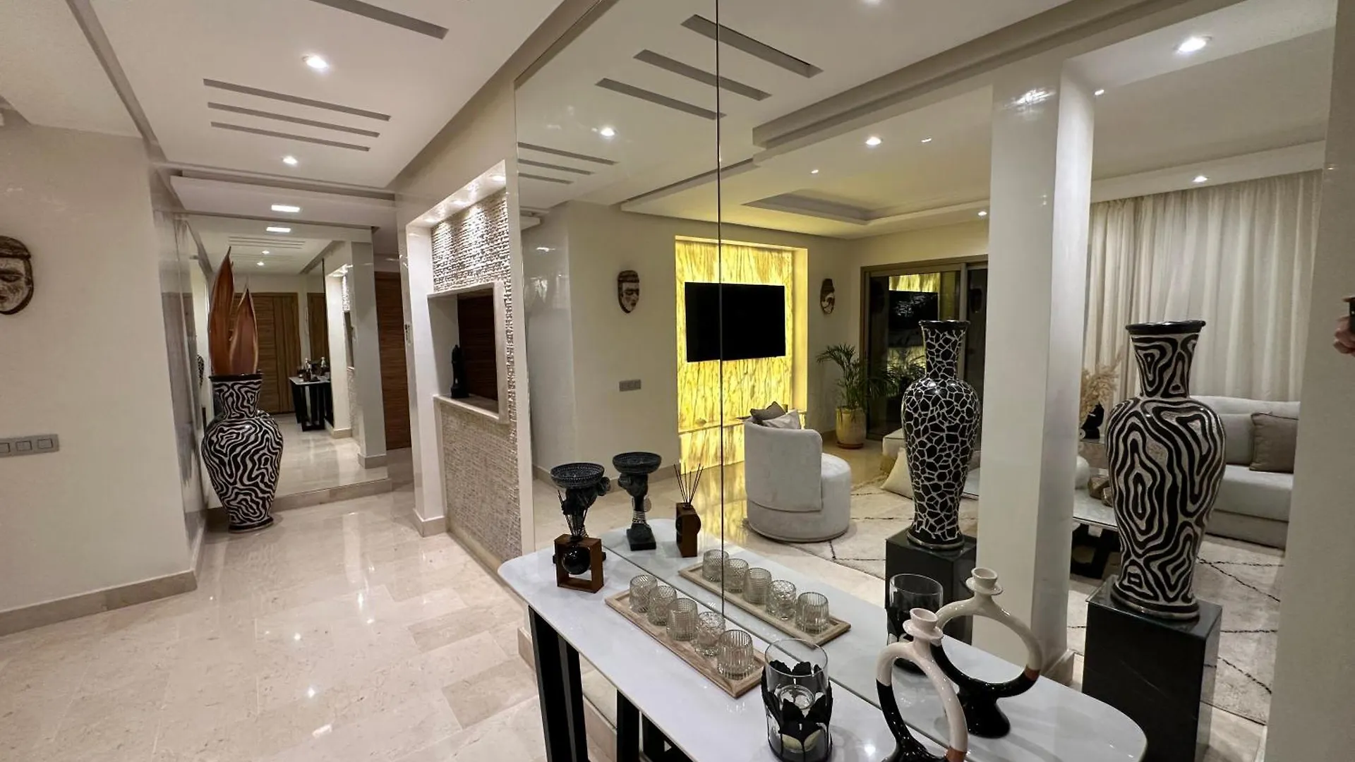 Nacarat Centre Gueliz 2Br Apartment Marrakesh Morocco